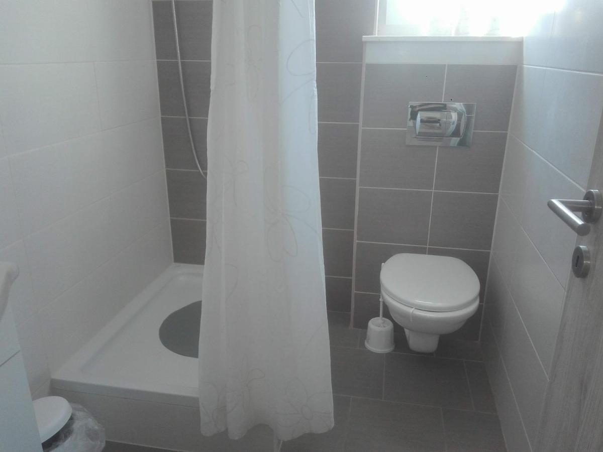 Apartman Bunaric Vir Exterior foto