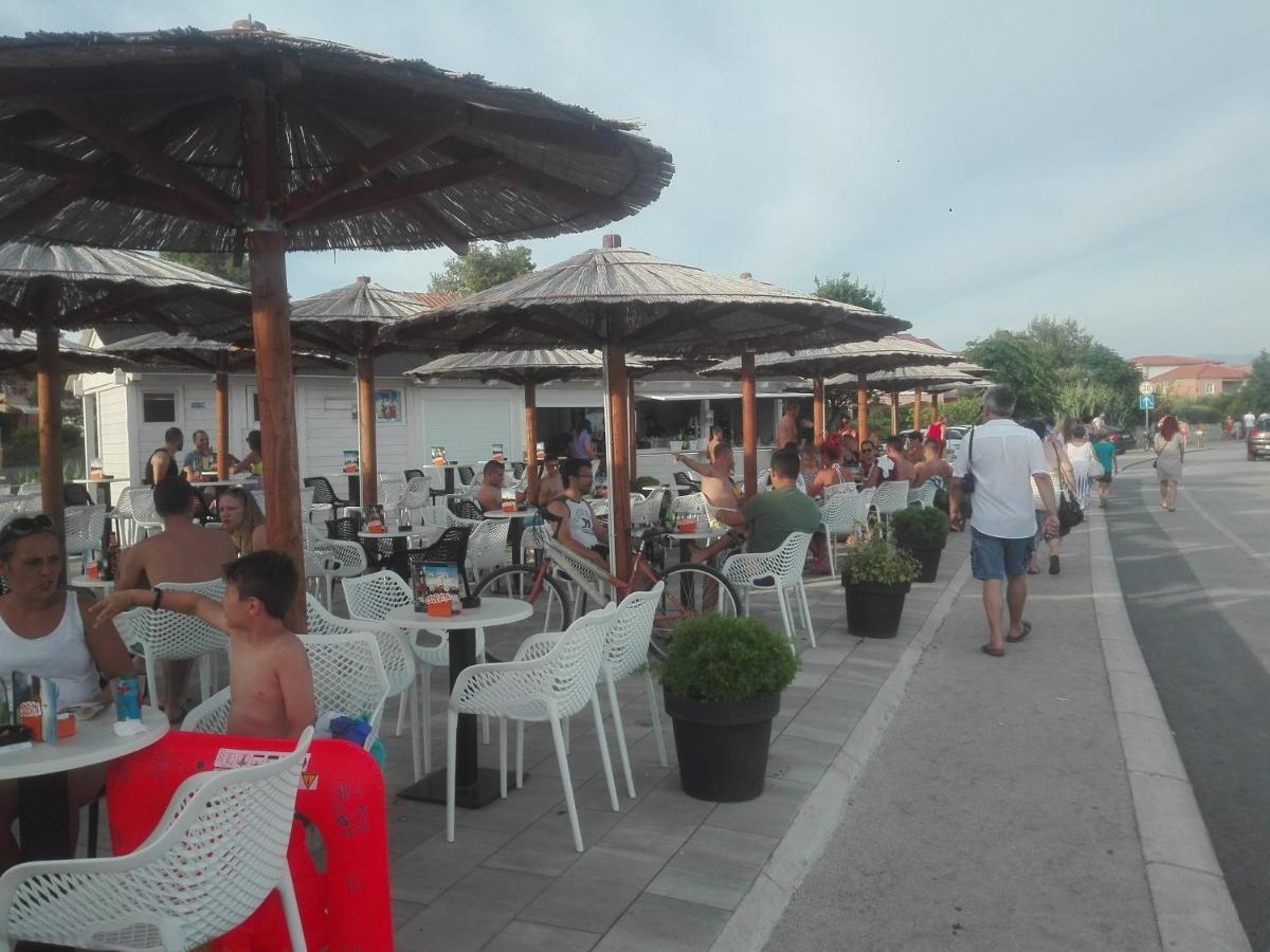 Apartman Bunaric Vir Exterior foto