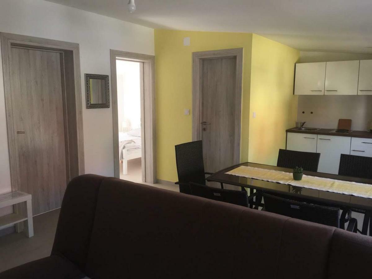 Apartman Bunaric Vir Exterior foto