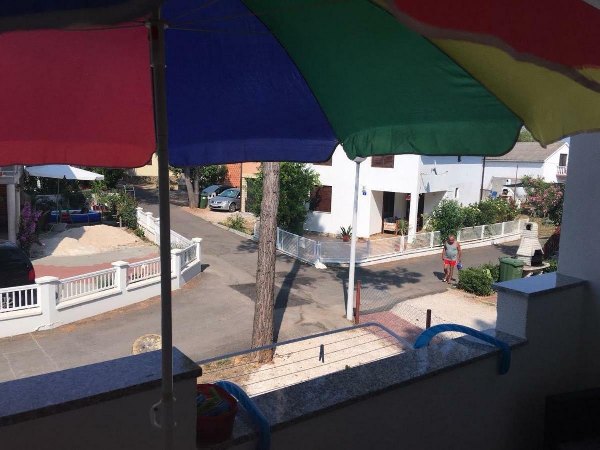 Apartman Bunaric Vir Exterior foto