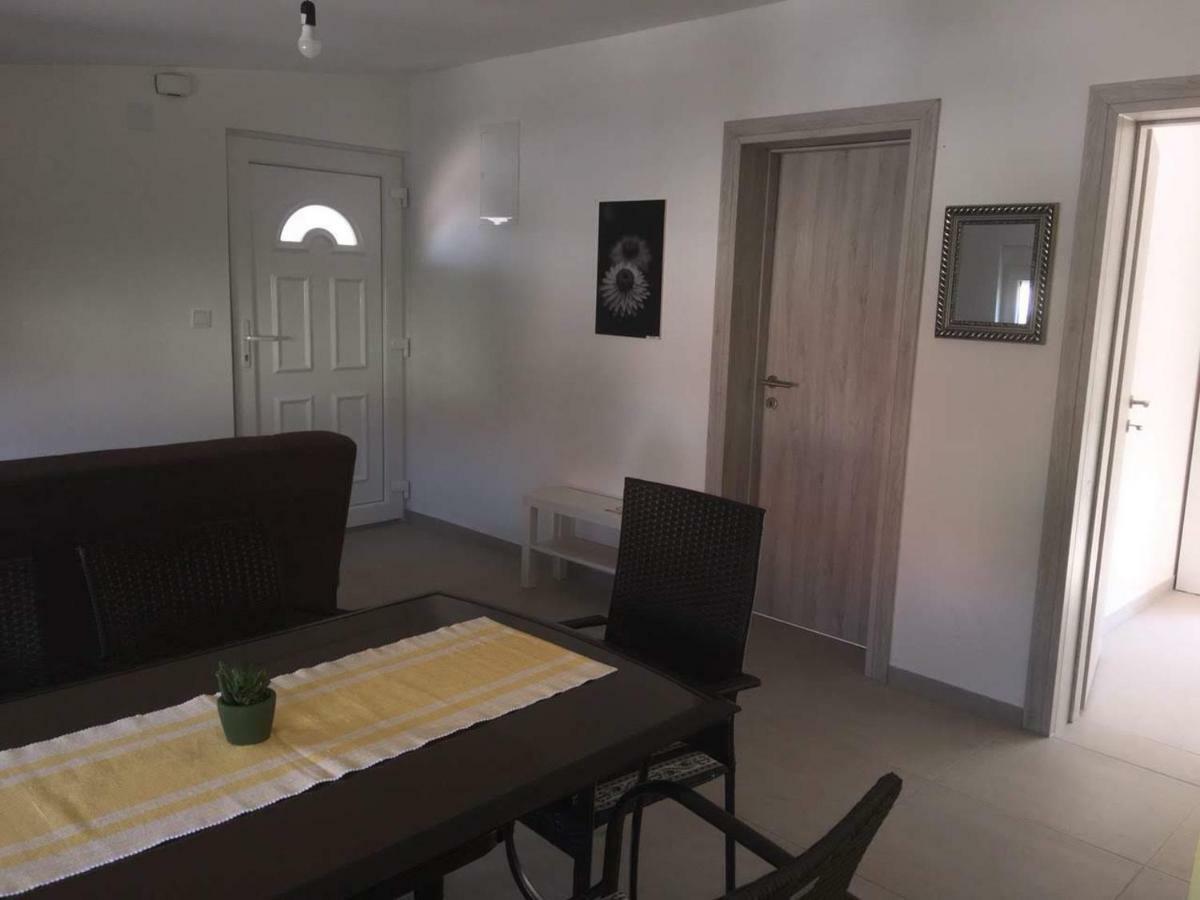 Apartman Bunaric Vir Exterior foto