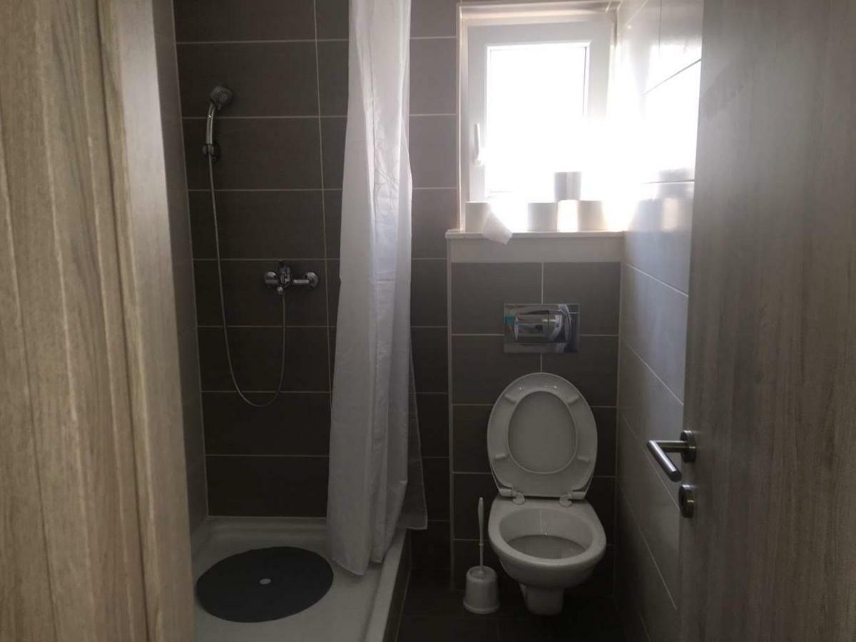 Apartman Bunaric Vir Exterior foto